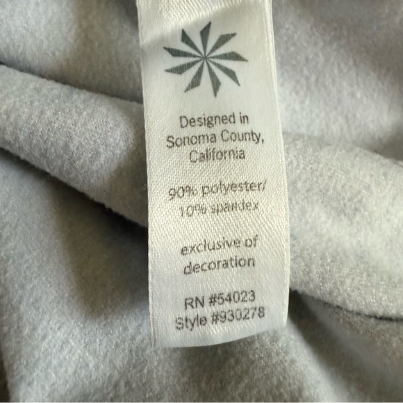 Athleta | Sierra Nevada Top in Granite Gray Victory | Sz M - Picture 6 of 7